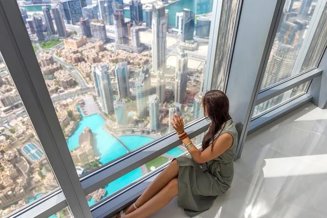 BURJ KHALIFA AT THE TOP 148 FLOOR - NORMAL TIME
