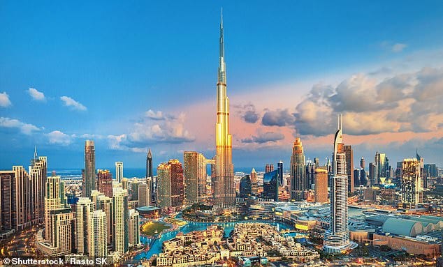 BURJ KHALIFA AT THE TOP  - 124 FLOOR - PRIME TIME