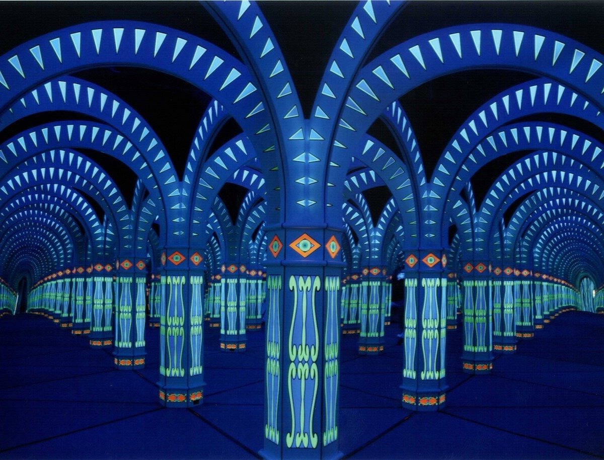 Mirror Maze Creek Park With Transfers