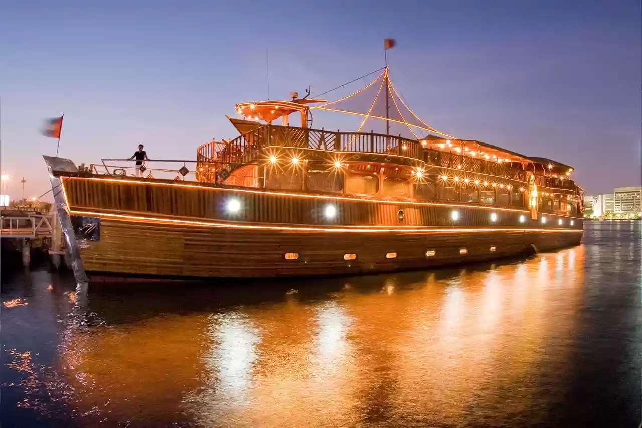 Luxury Marina Dhowe Cruise Dinner