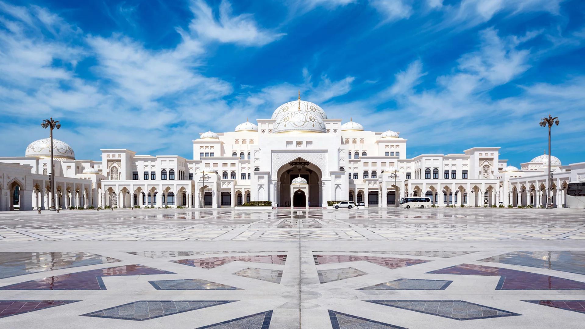 Qasr Al Watan Abu Dhabi Tickets & Full Day Private Tour